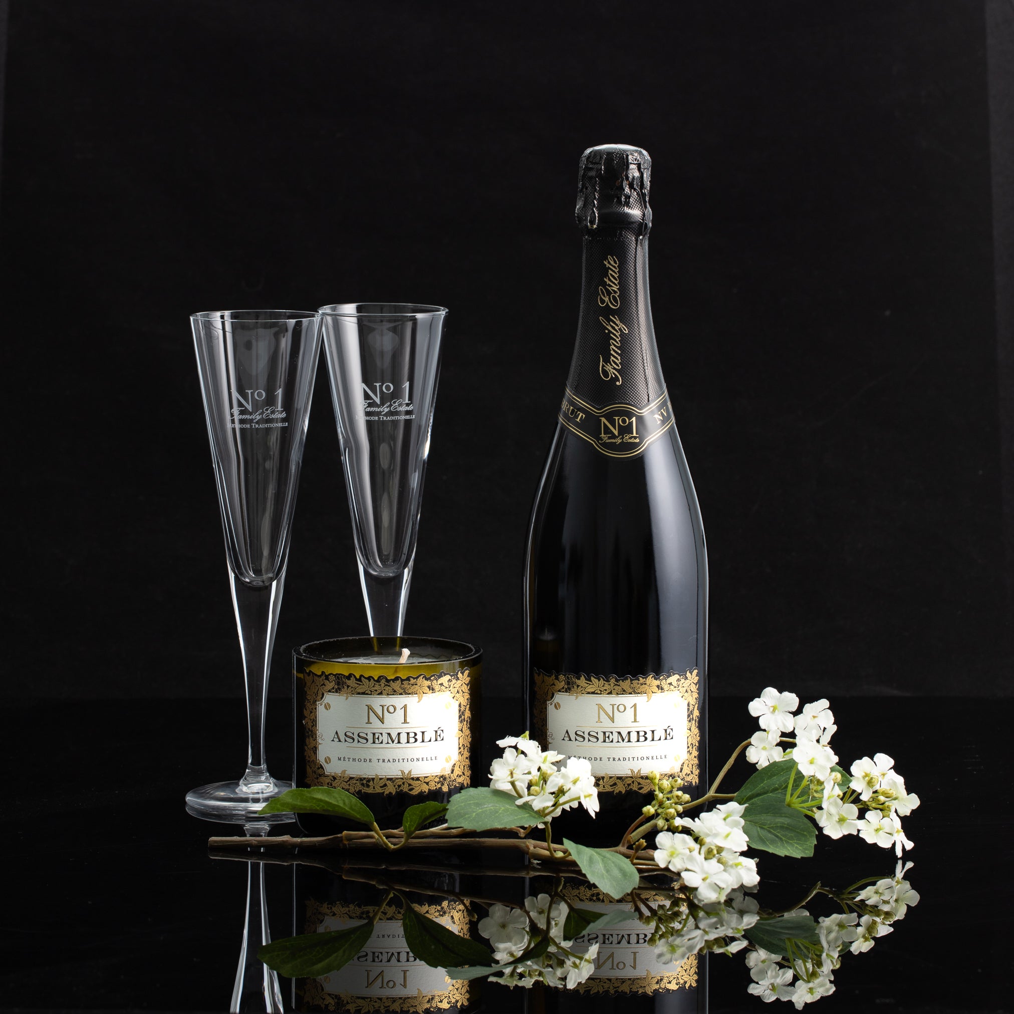 Bubbles by candlelight gift pack with No.1 Assemble Methode Traditionelle