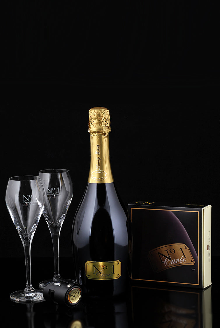 No.1 Family Estate gift pack with Cuvee No.1, flutes, stopper and chocolates