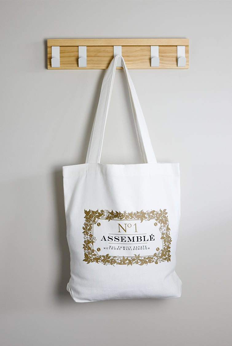 No.1 Family Estate Assemble tote bag